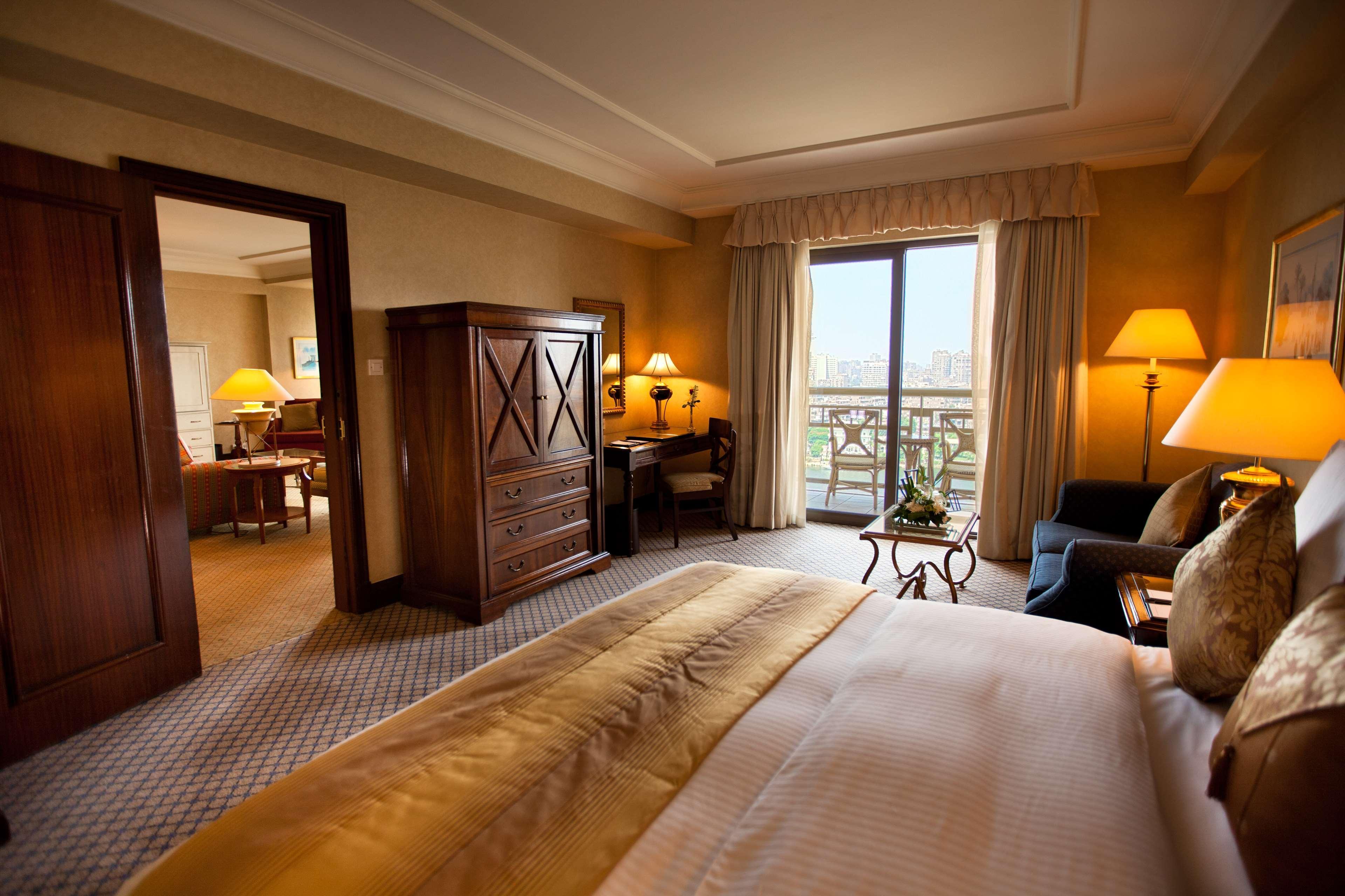 מלון Sofitel Cairo Downtown Nile חדר תמונה A suite at the Four Seasons Hotel, Cairo